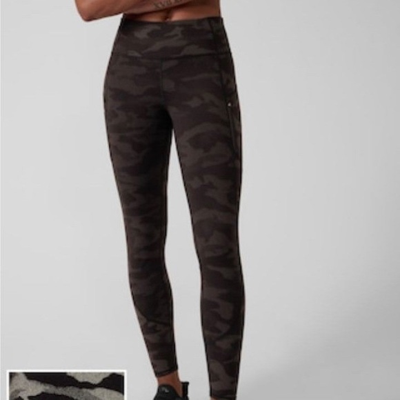 Athleta Rainier Reflective Tights Size S Camo Lux Reflective Black - Picture 3 of 12